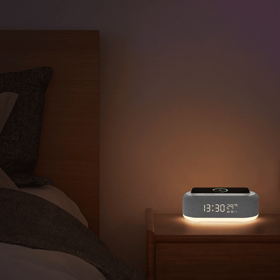 Réveil 6en1 (horloge, réveil, chargeur, LED, enceinte, thermomètre) – Image 7