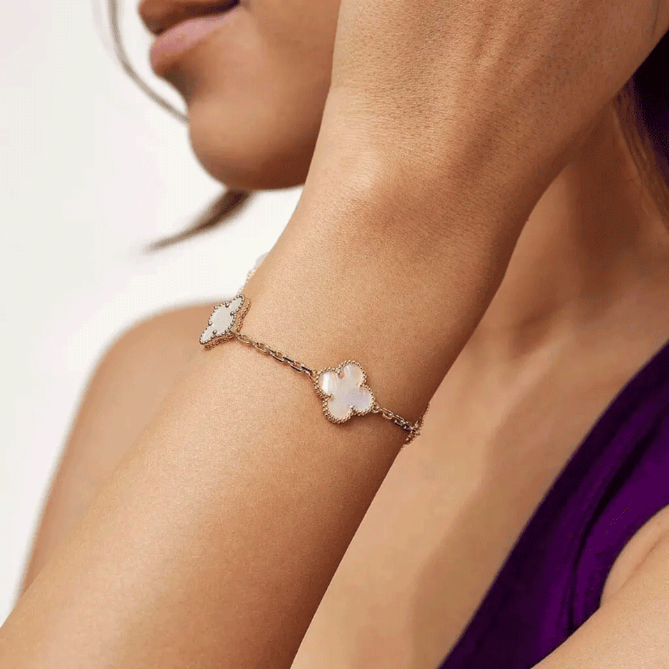 Bracelet chic - trèfle design – Image 4
